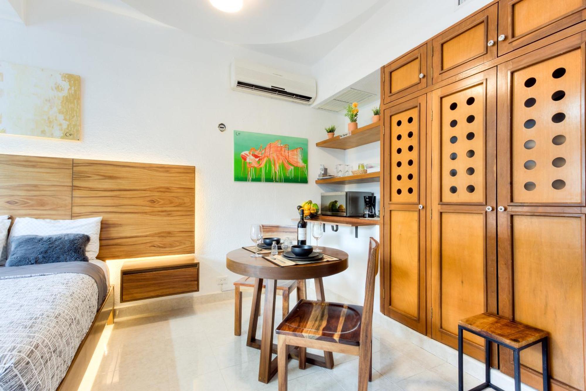 Comfortable Loft With Kingsize Bed Apartment *