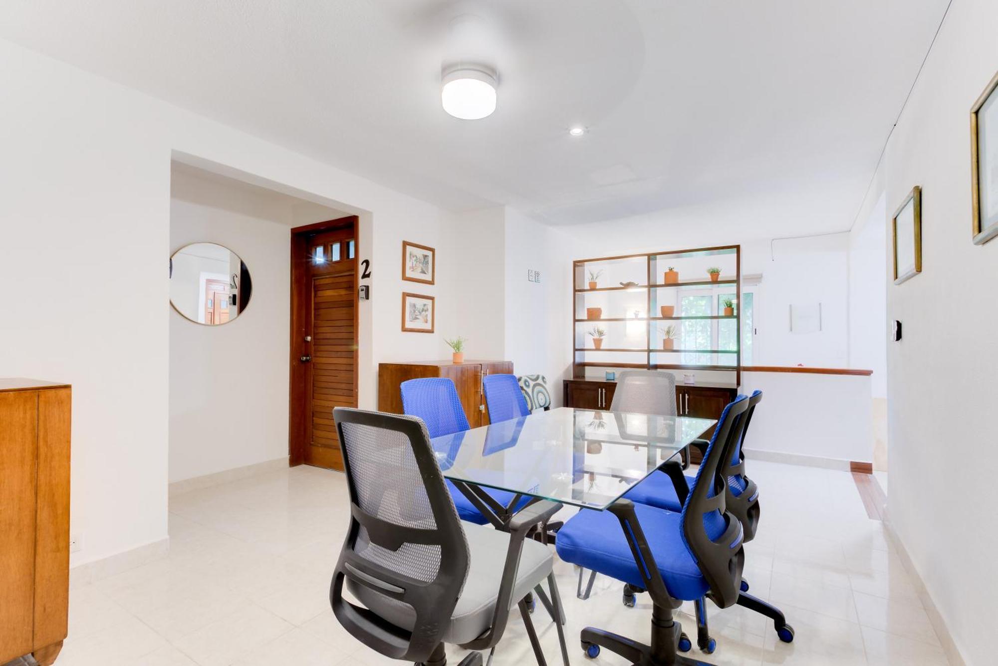 Comfortable Loft With Kingsize Bed Apartment *