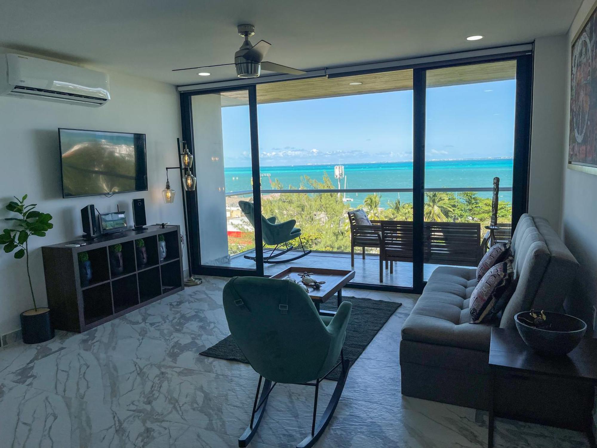 Apartment 2br Oceanfront Luxury In The Zone *