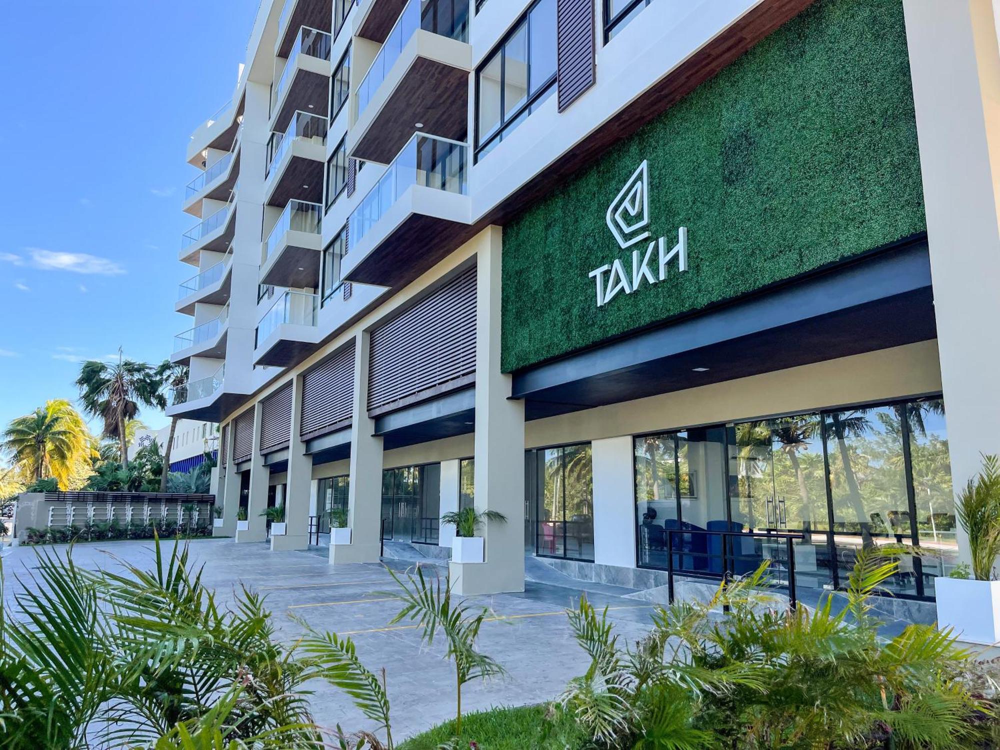 Apartment 2br Oceanfront Luxury In The Zone *