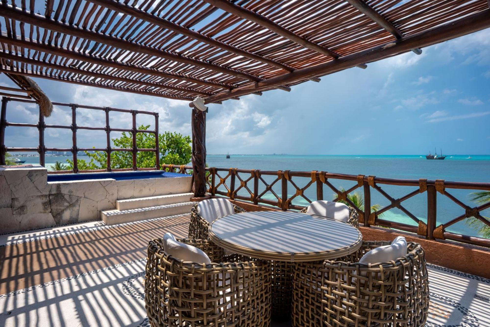 6br Beachfront Private Luxury By Solmar Villa