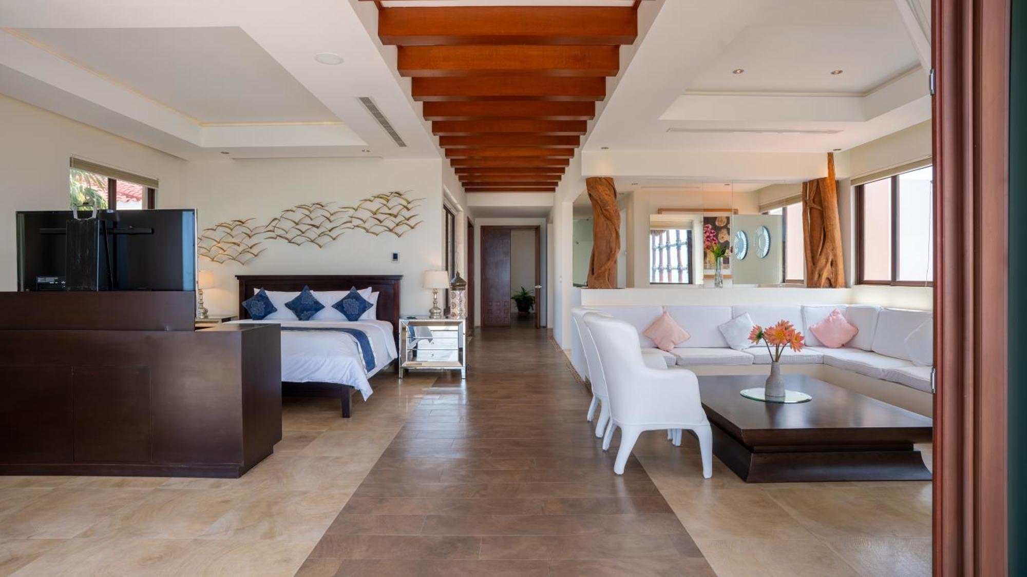 6br Beachfront Private Luxury By Solmar Villa