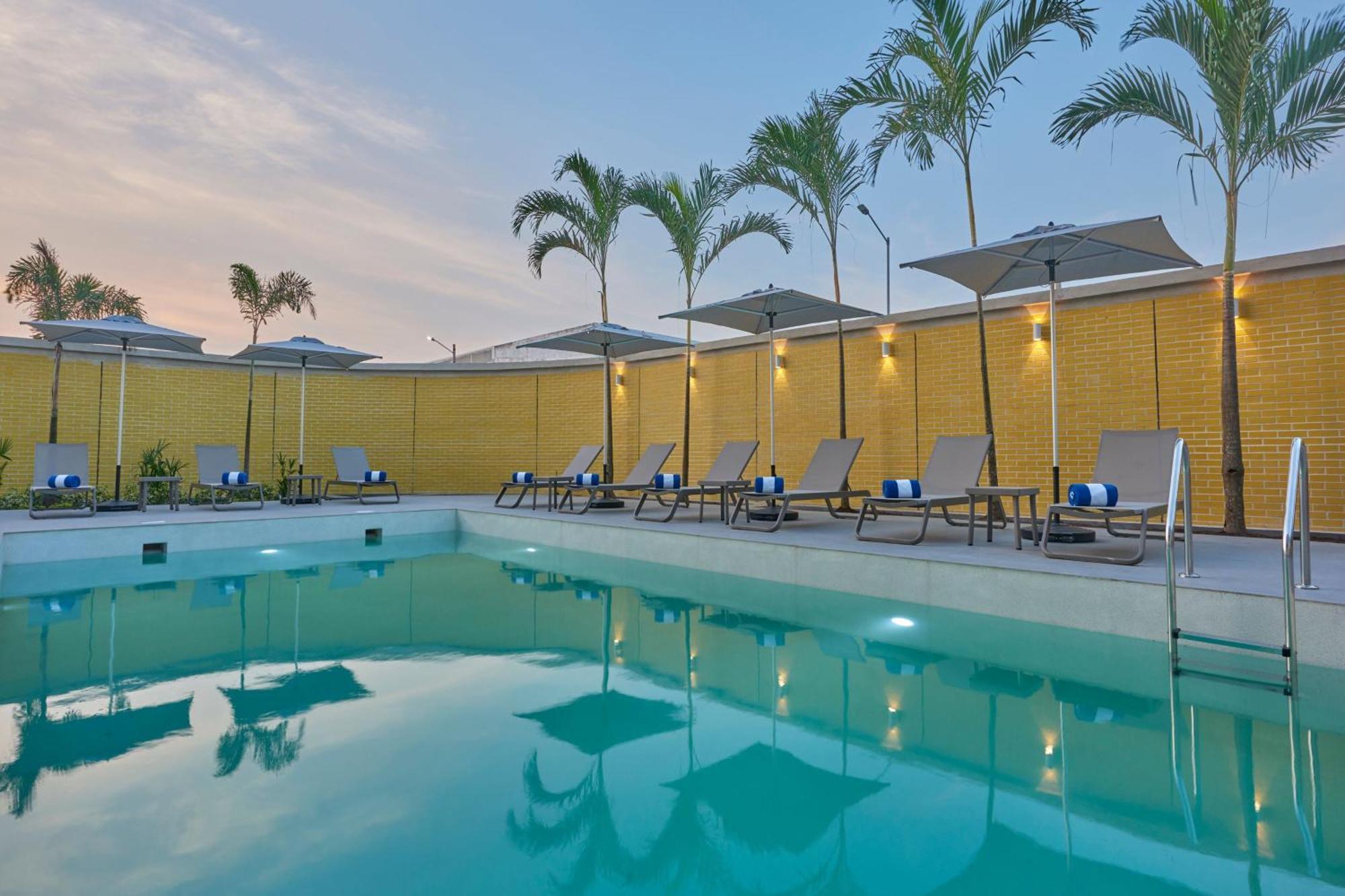 Hotel Express By Marriott Cancun Aeropuerto