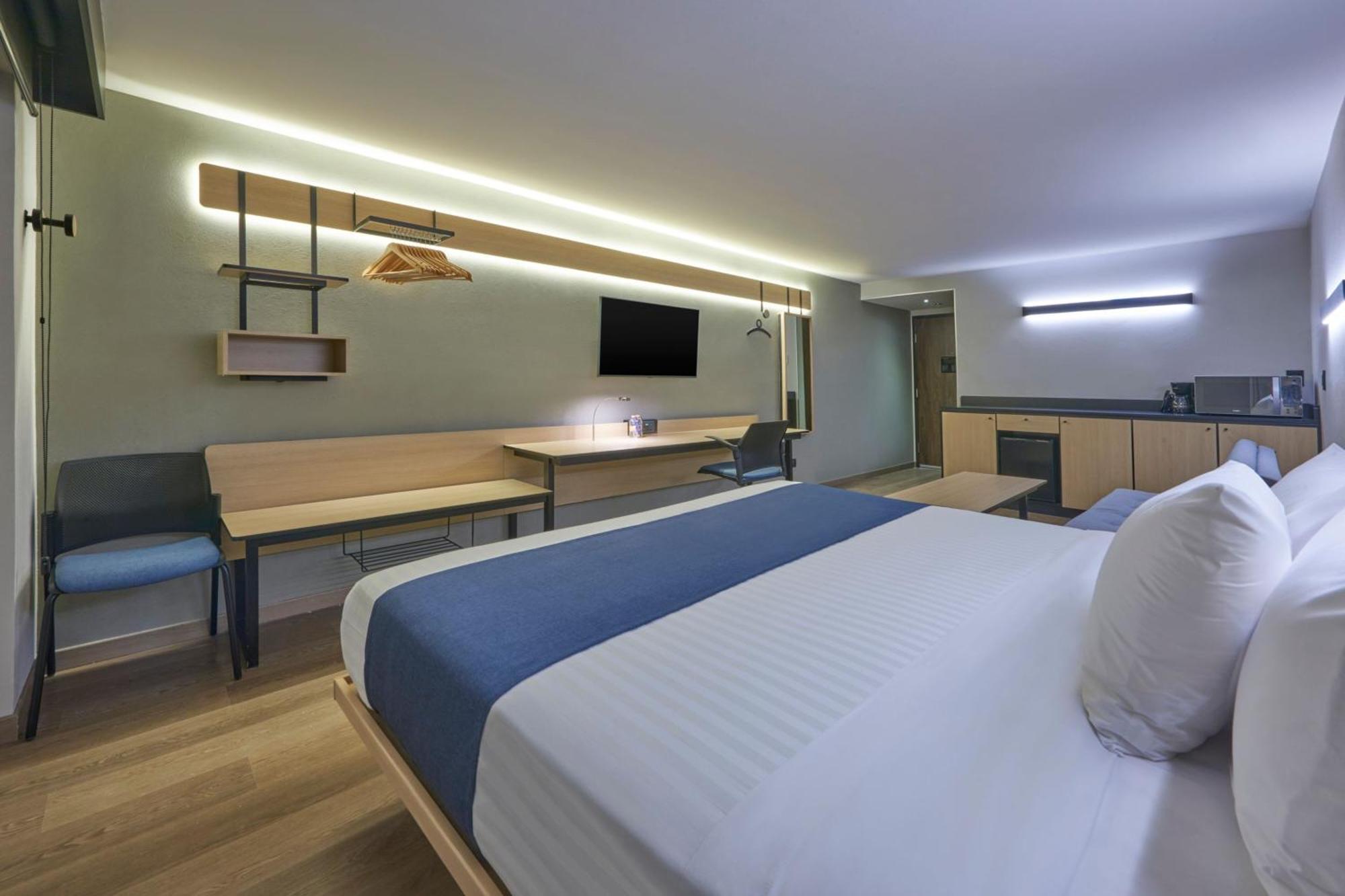 Express By Marriott Cancun Aeropuerto Hotel