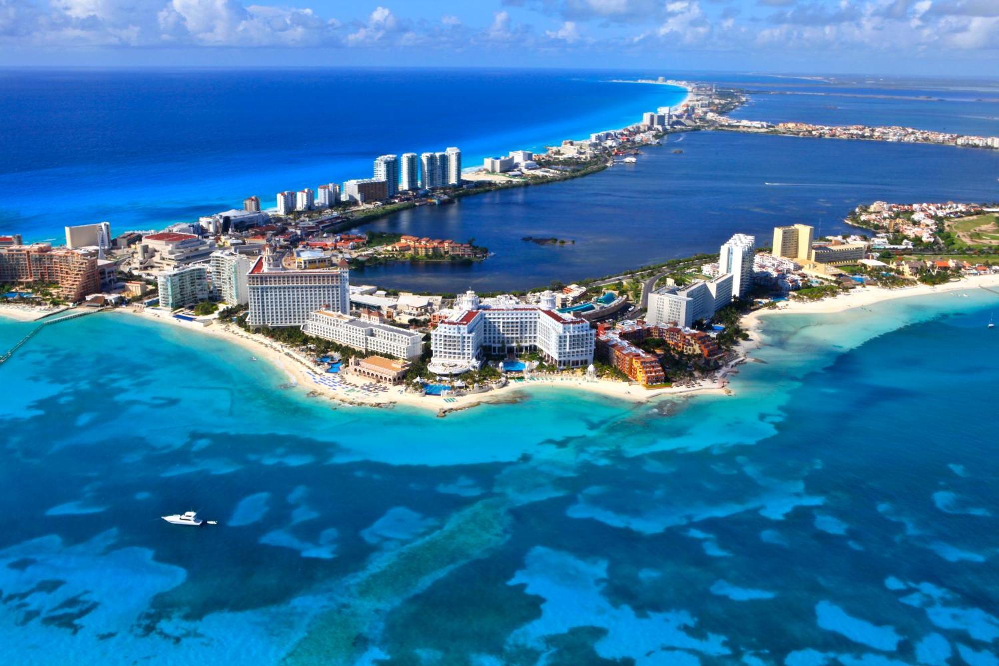 Azcapri Boutique & Cancun