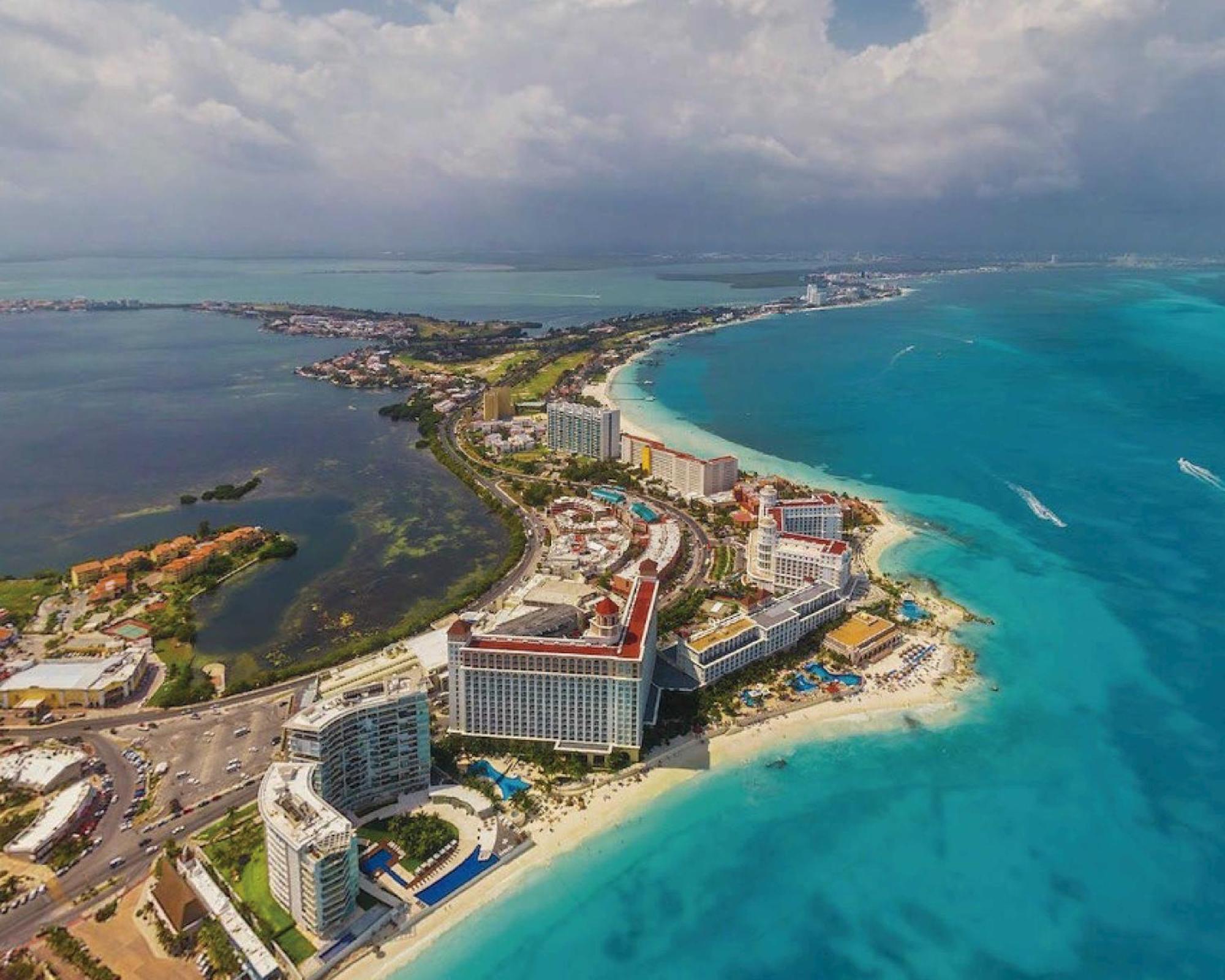 Azcapri Boutique & Cancun