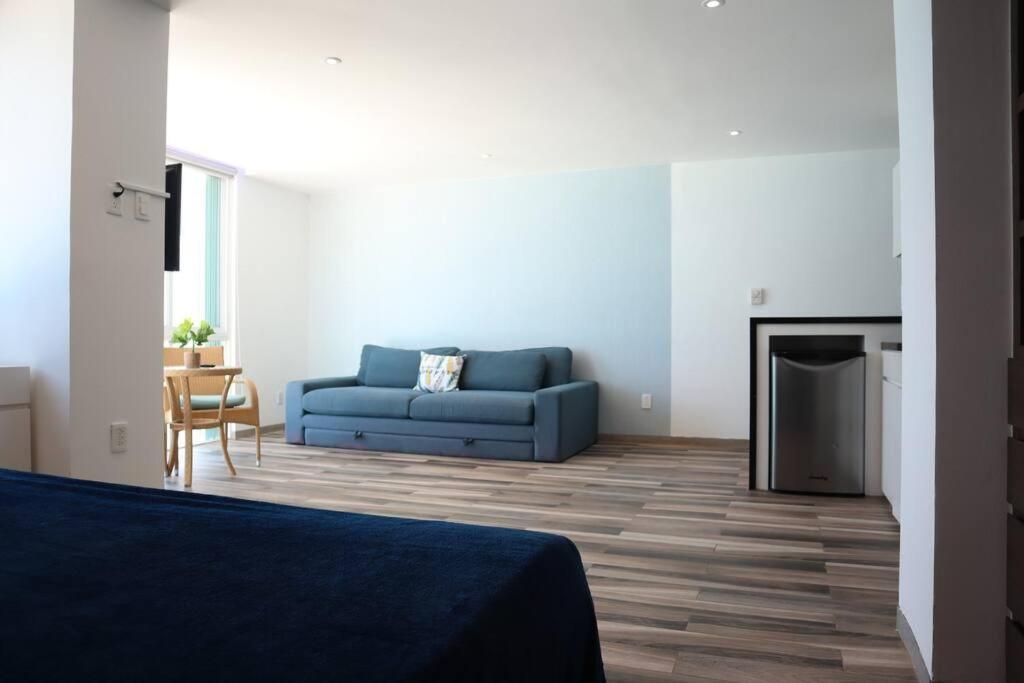 Encantadora Con Vistas Al Mar, Oleo Boutique - Oleo3103 -