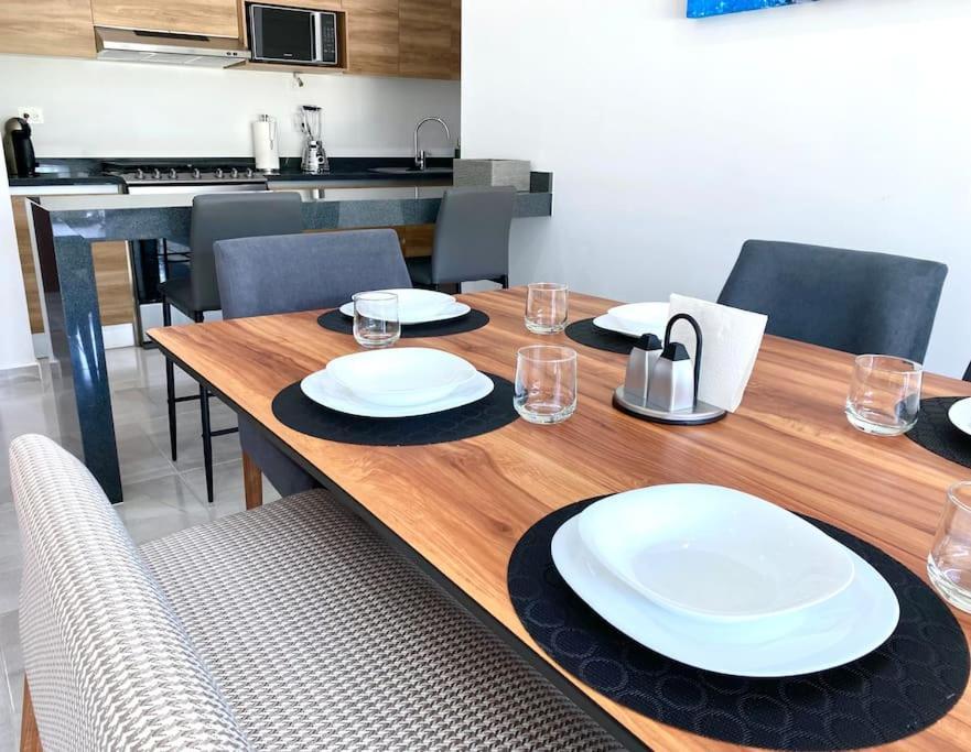 Moderno Departamento Planta Baja Con Alberca *