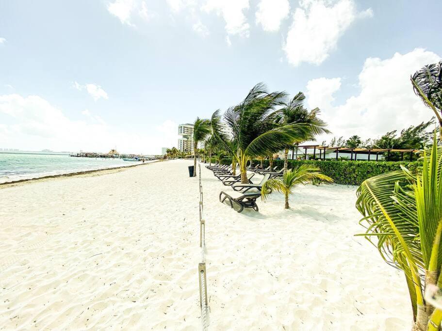 Apartment Beachfront Luxury Facilities Amazing Location *