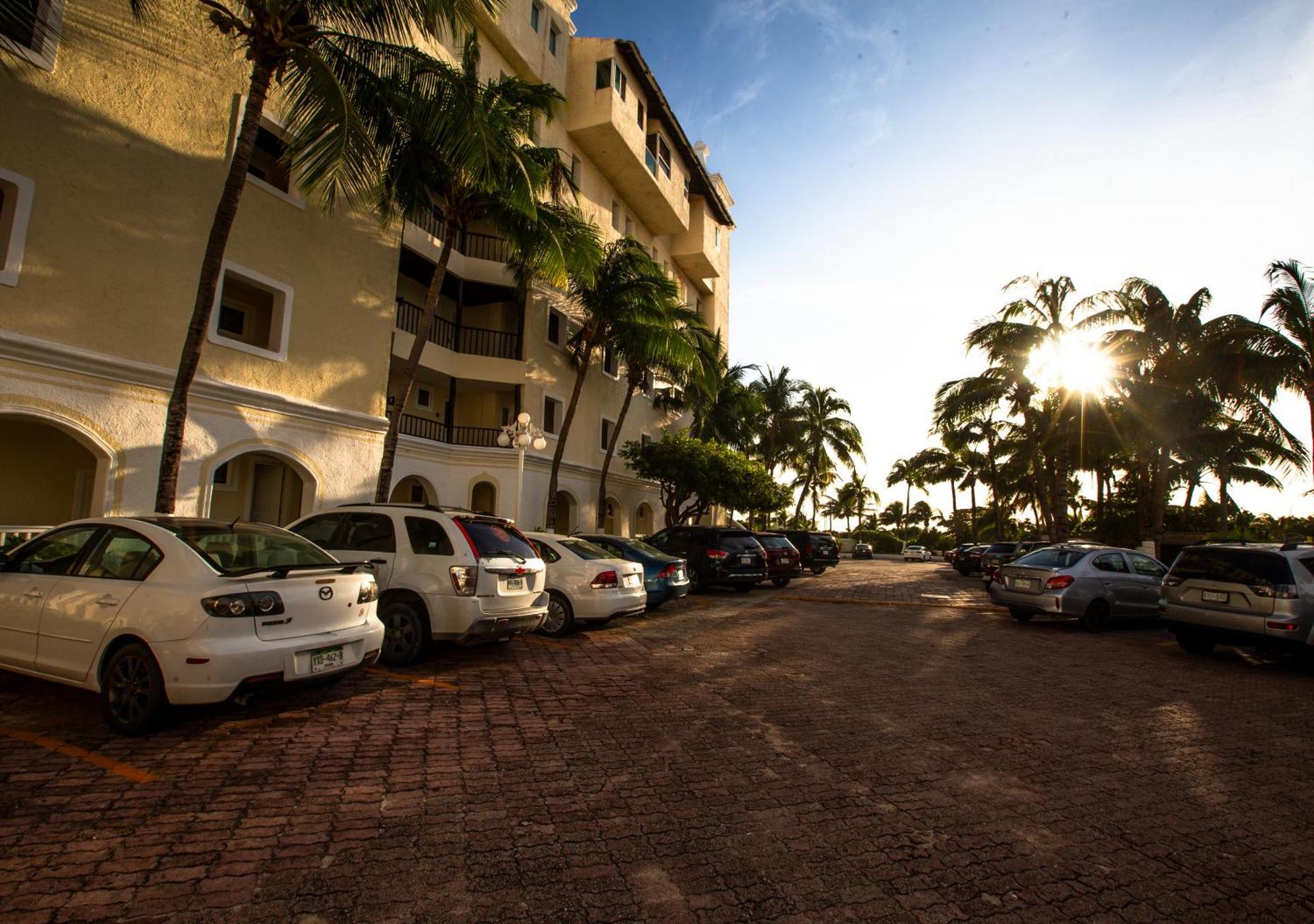 Sereniacancun / Beachfront / Zone. Apartment *