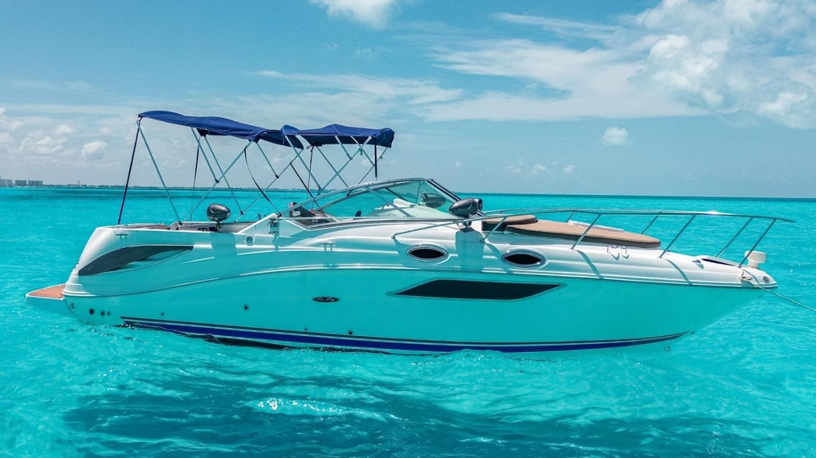 Ocean Blue Botel Cancun