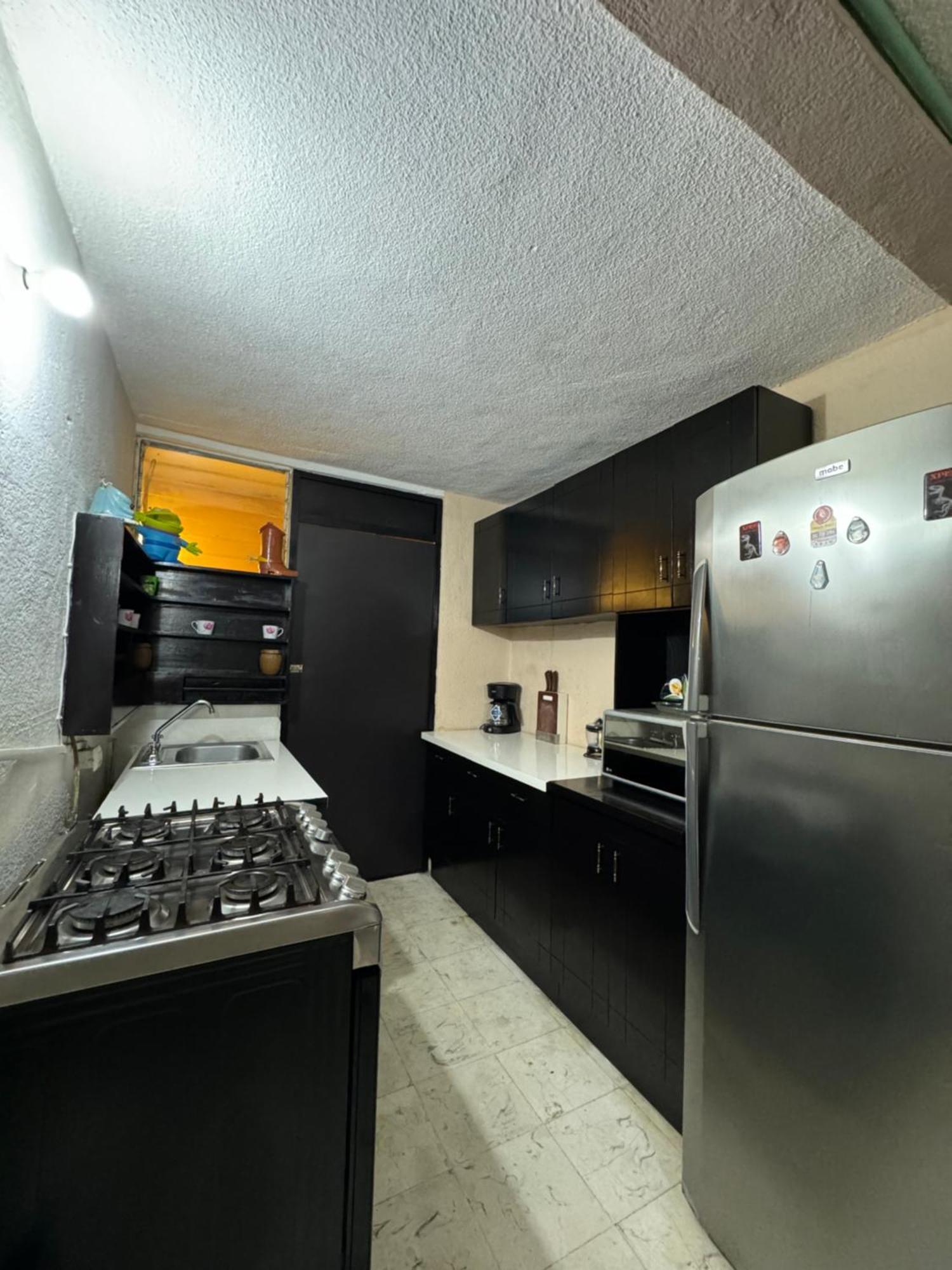 Moreland Apartment *
