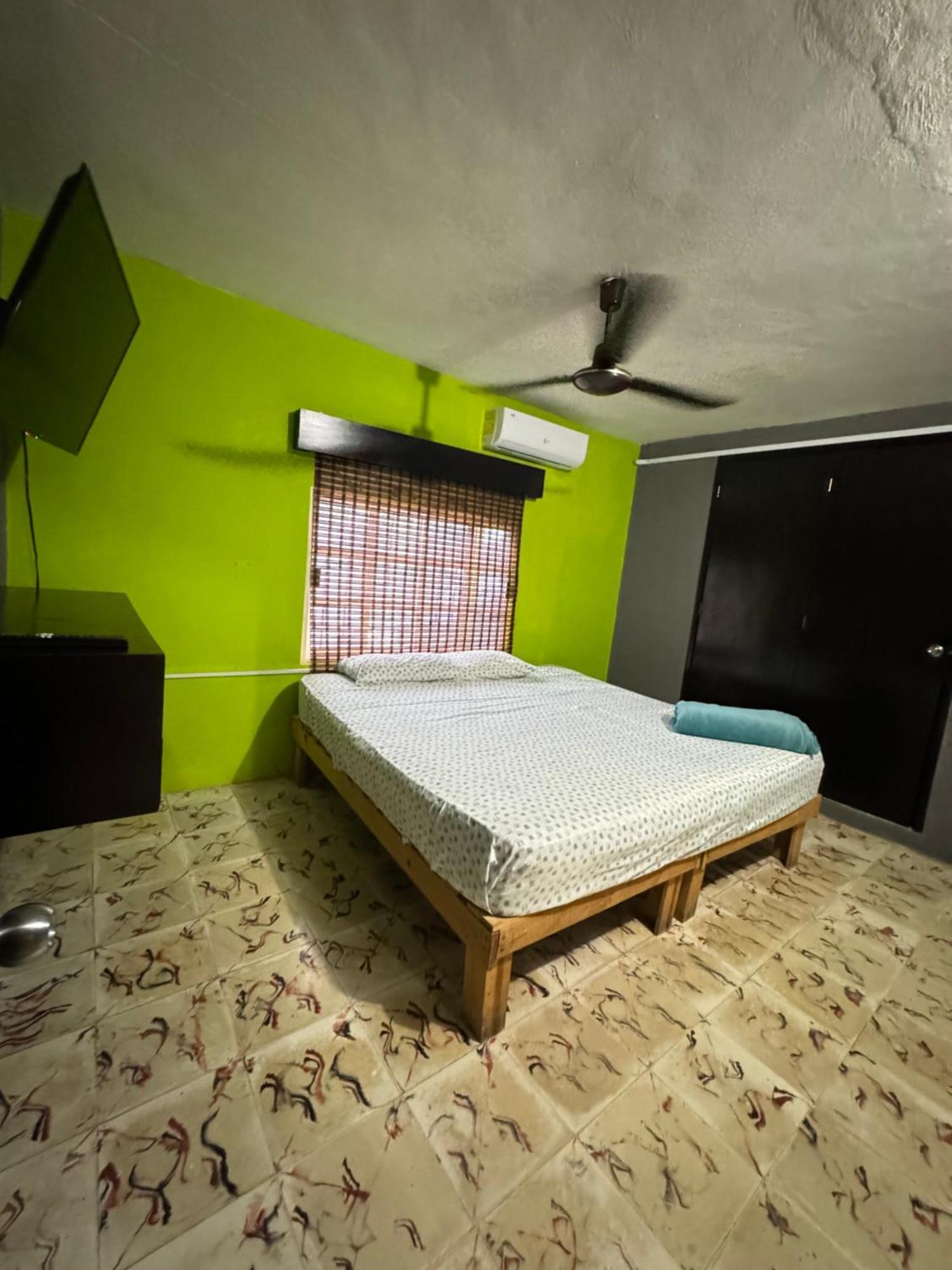 Moreland Apartment