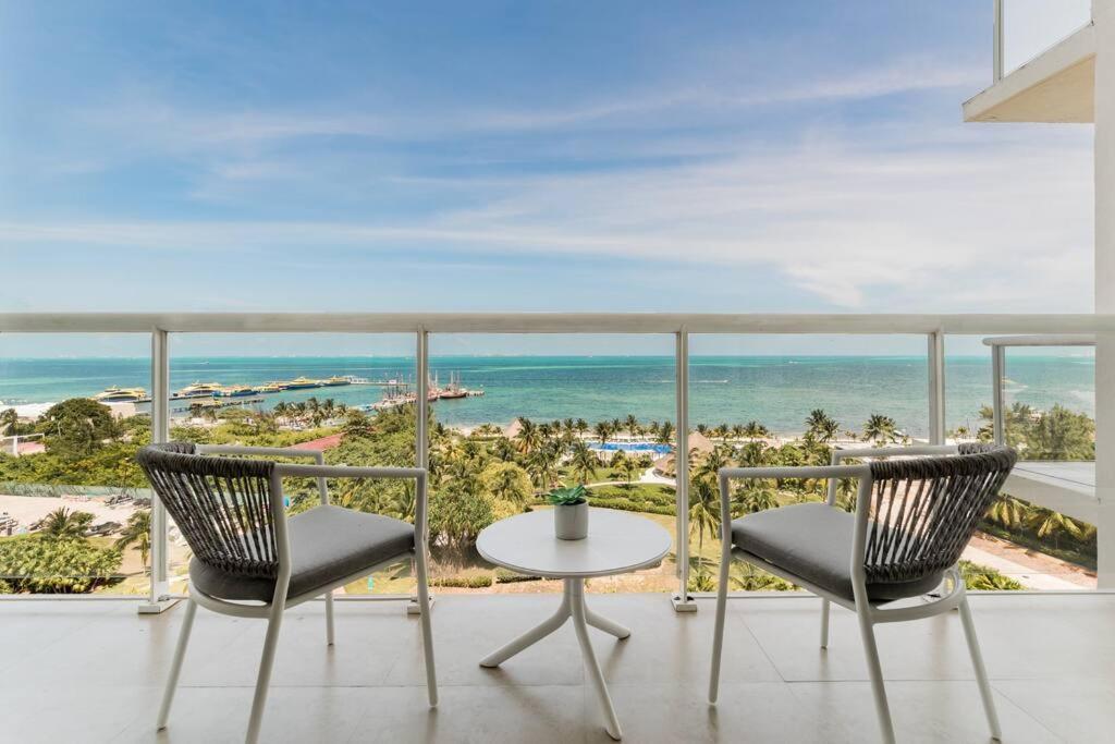 Marina Beachfront 2 Bdr Cancún