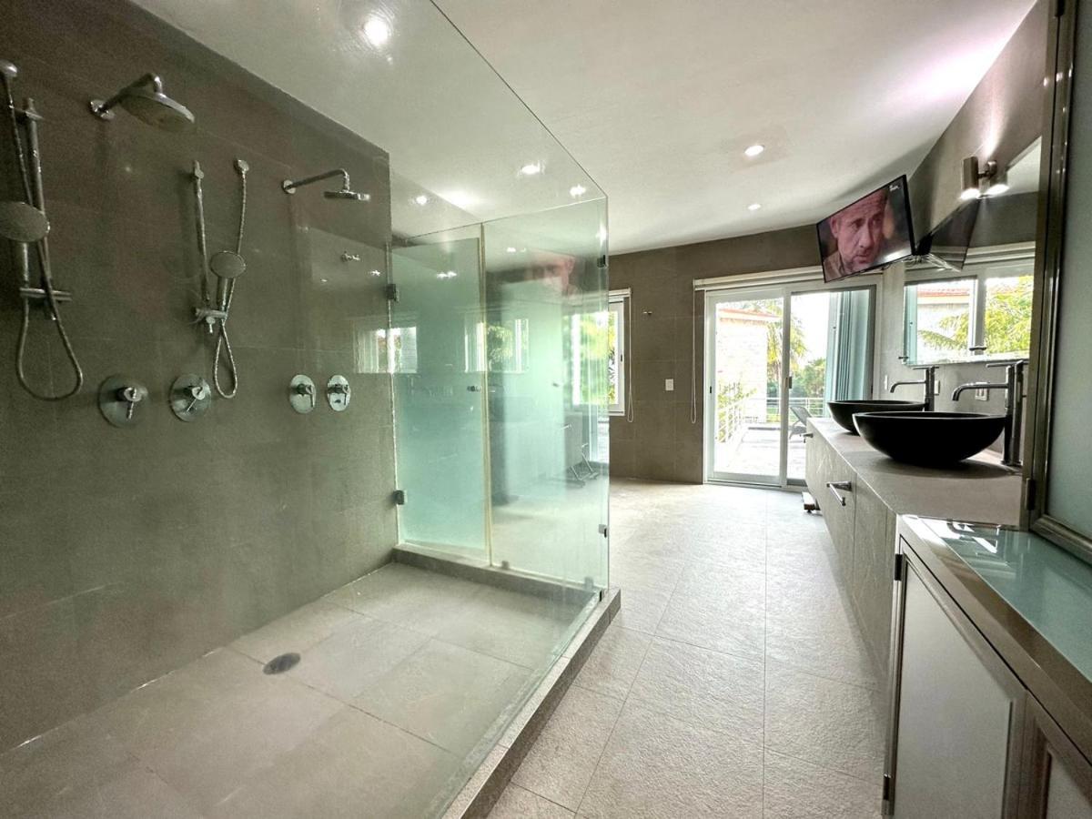 Holiday home 4br Paradise-private Pool W/ Gorgeous Views!