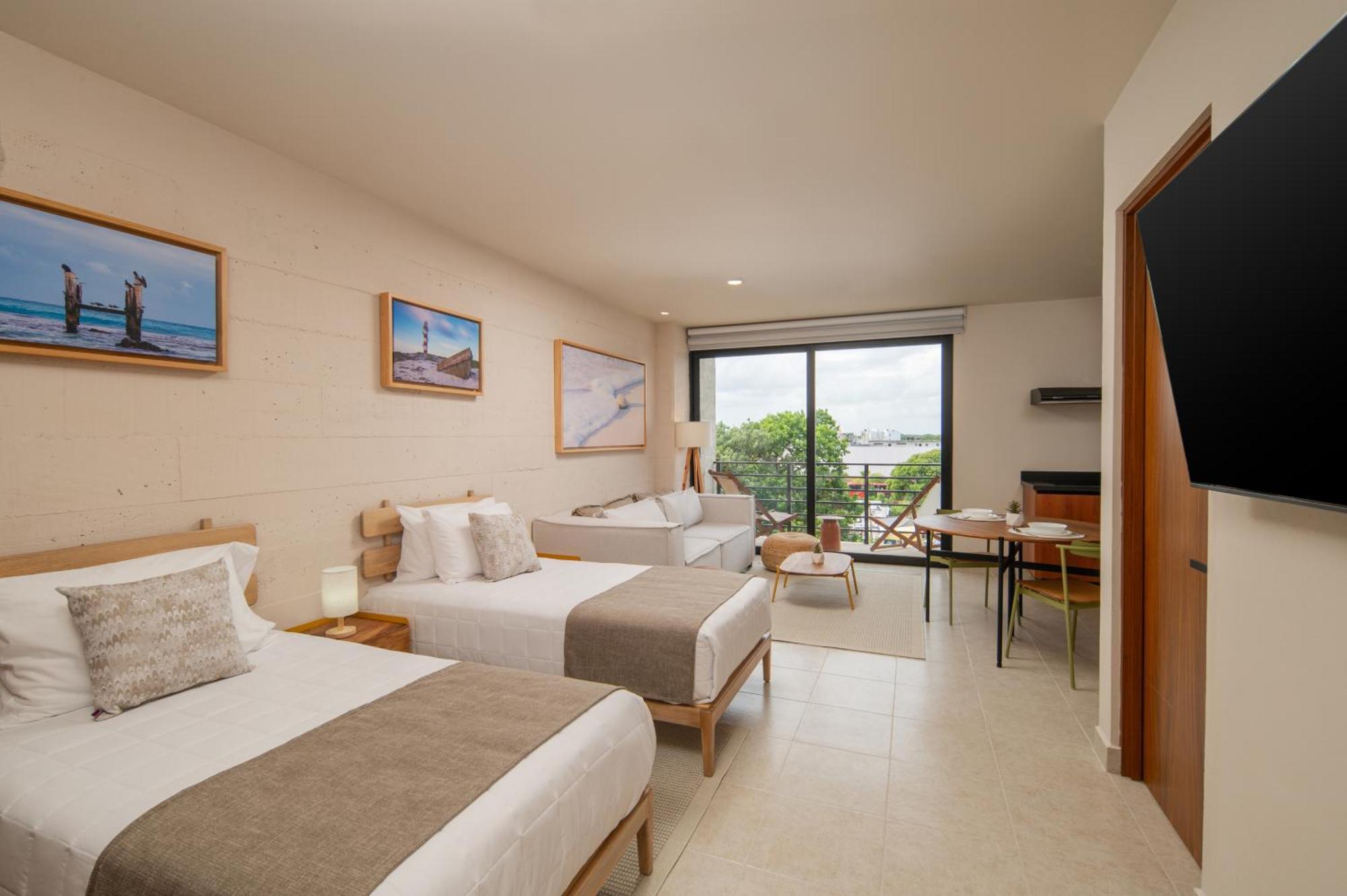 Everglades Hotel Cancun