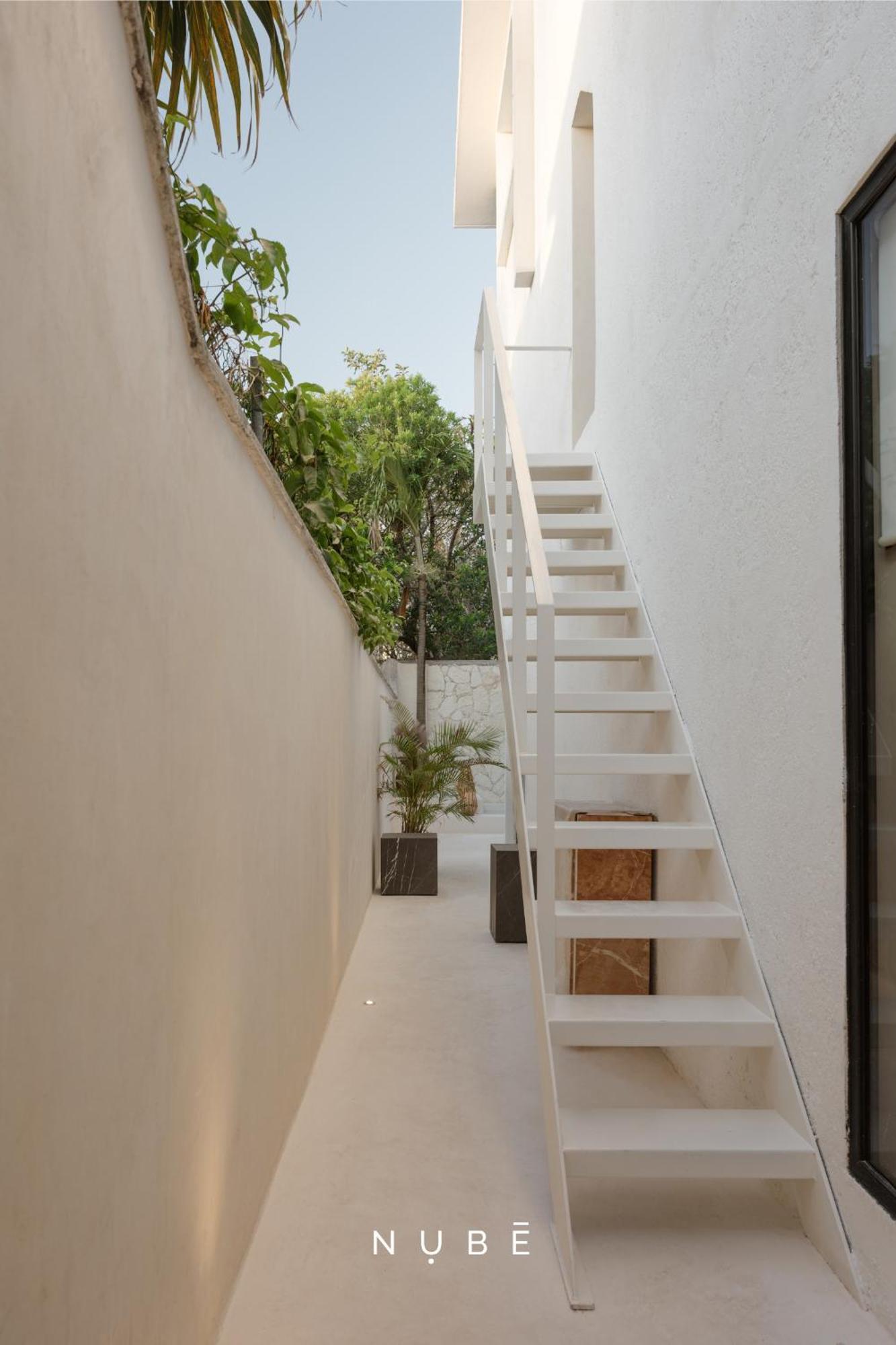 Aesthetic Design Aire With Pool