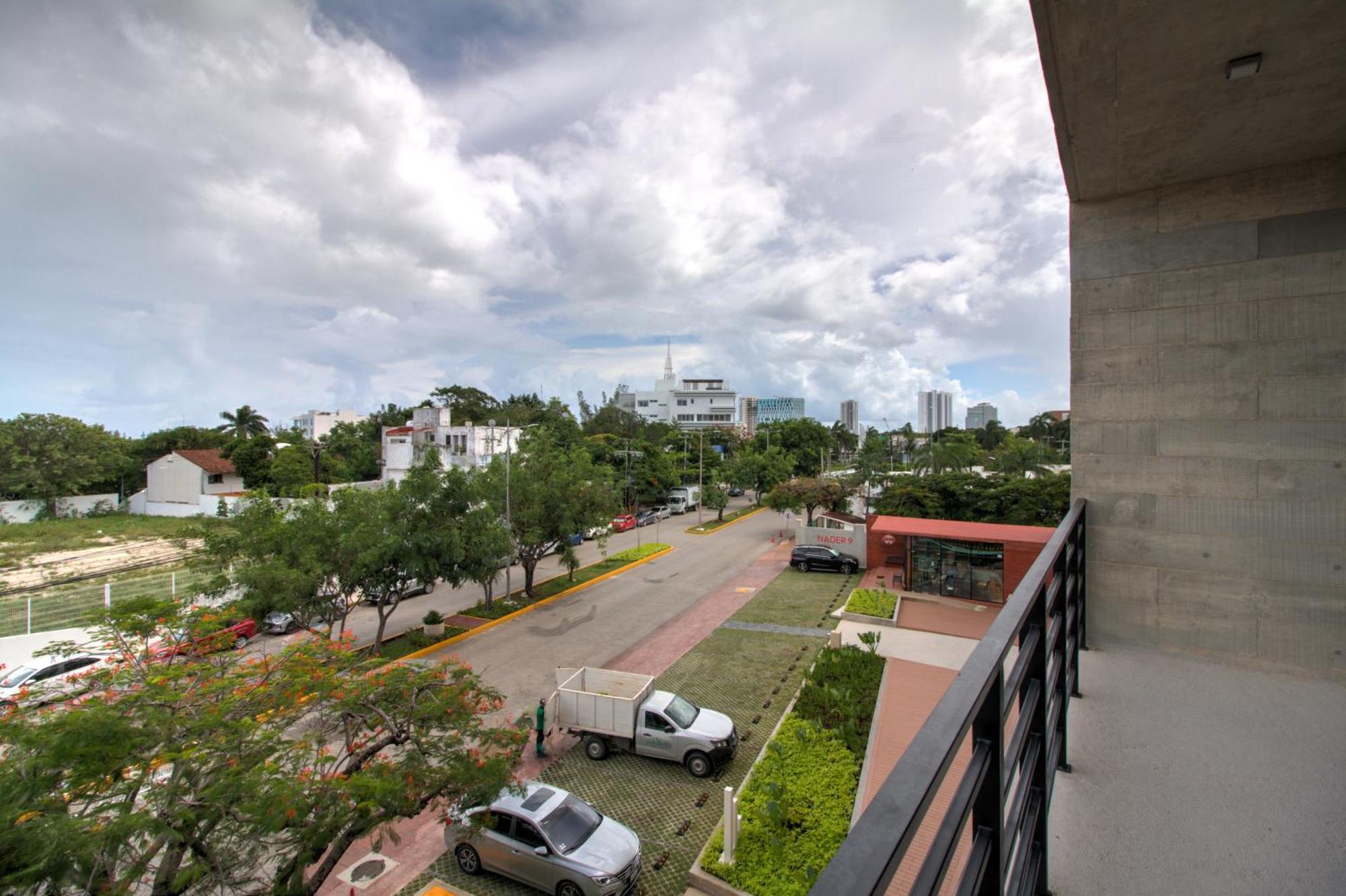 Nader 9b * Cancun