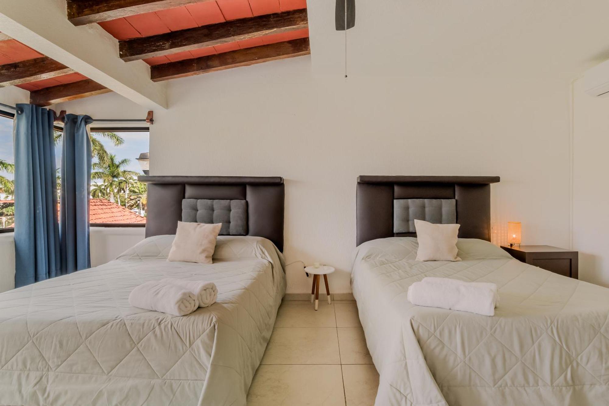 Apartment Chic Lagoon Front By Casa Paraiso Cancun