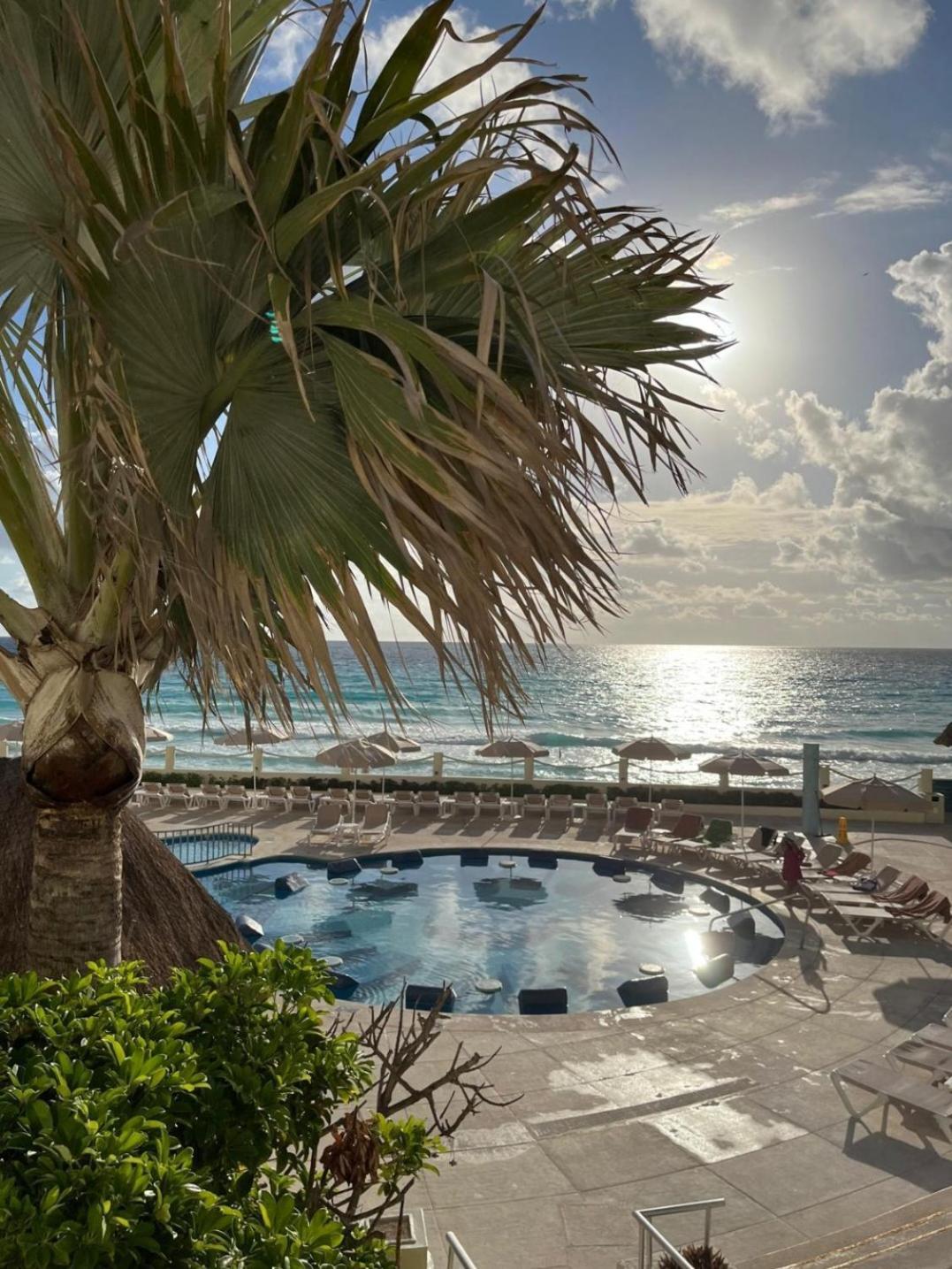 Luxury Ocean Front With Activities & Entertainment Aparthotel
