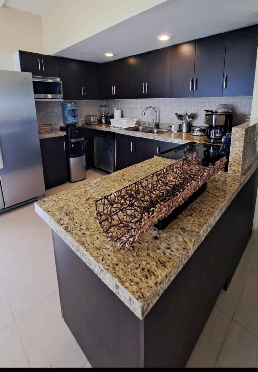 Luxury Ocean Front With Activities & Entertainment Aparthotel Cancún