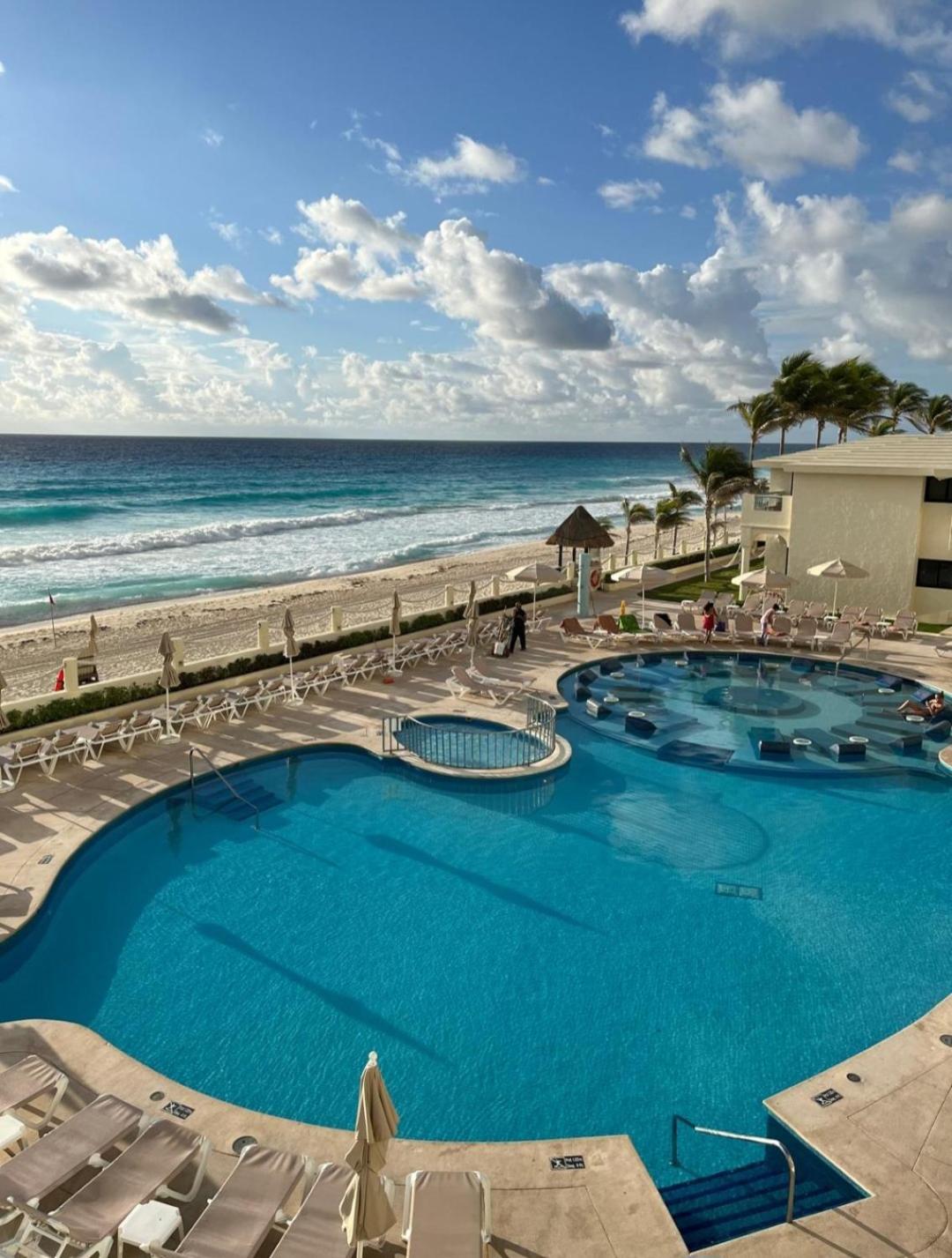 Aparthotel Luxury Ocean Front With Activities & Entertainment Cancún