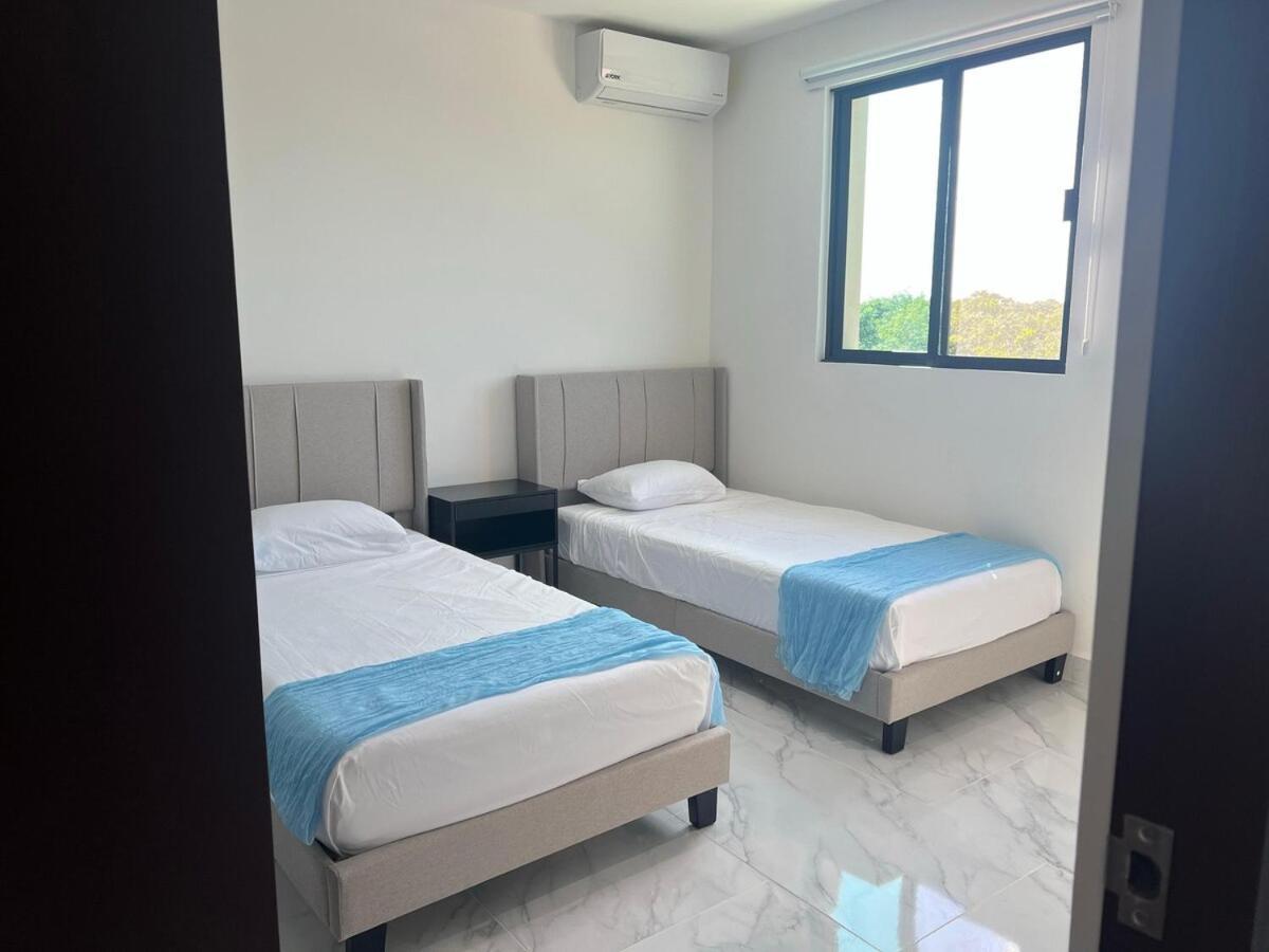 Apartment Papu - Chic Condo, View, Pool, Soccer Court