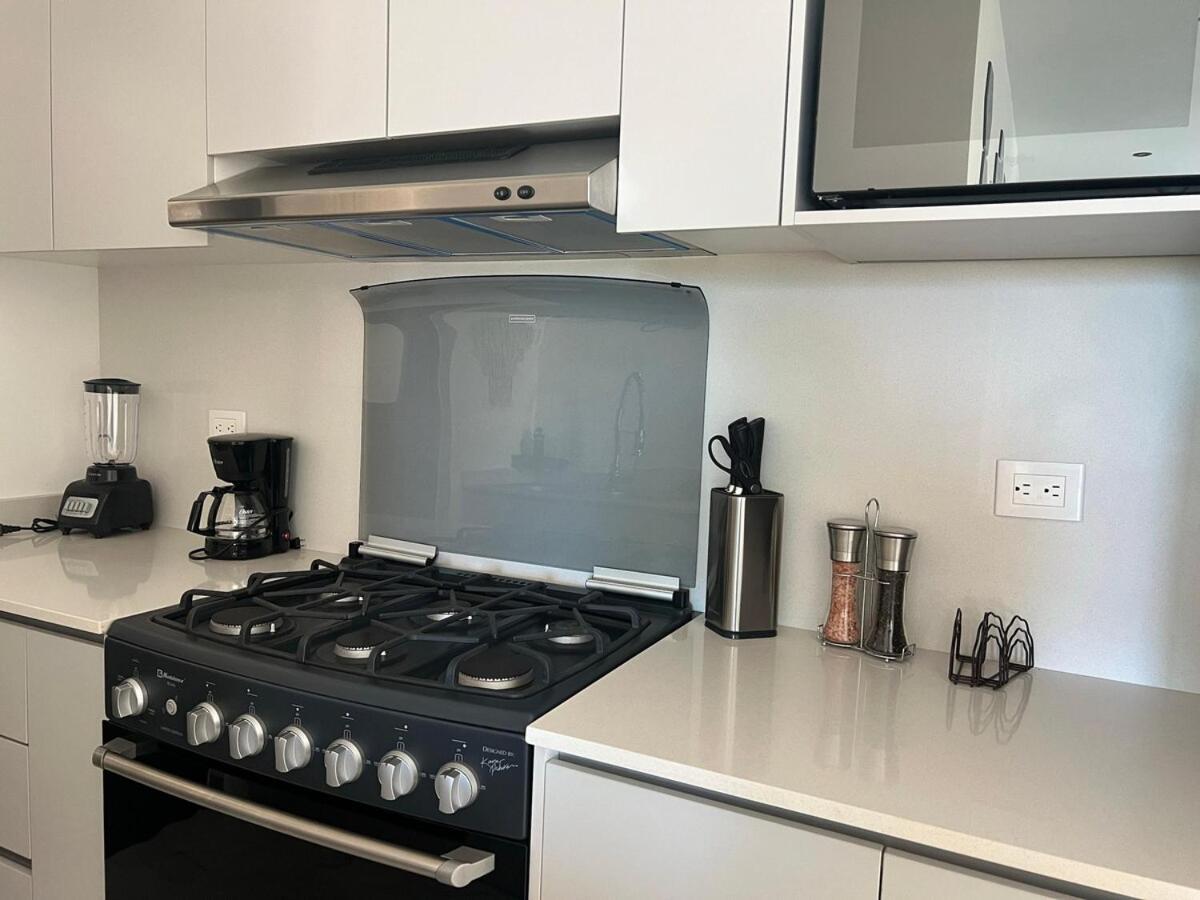 Papu - Chic Condo, View, Pool, Soccer Court Cancun