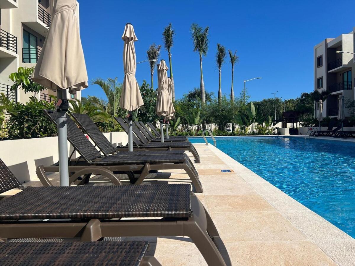 Apartment Papu - Chic Condo, View, Pool, Soccer Court