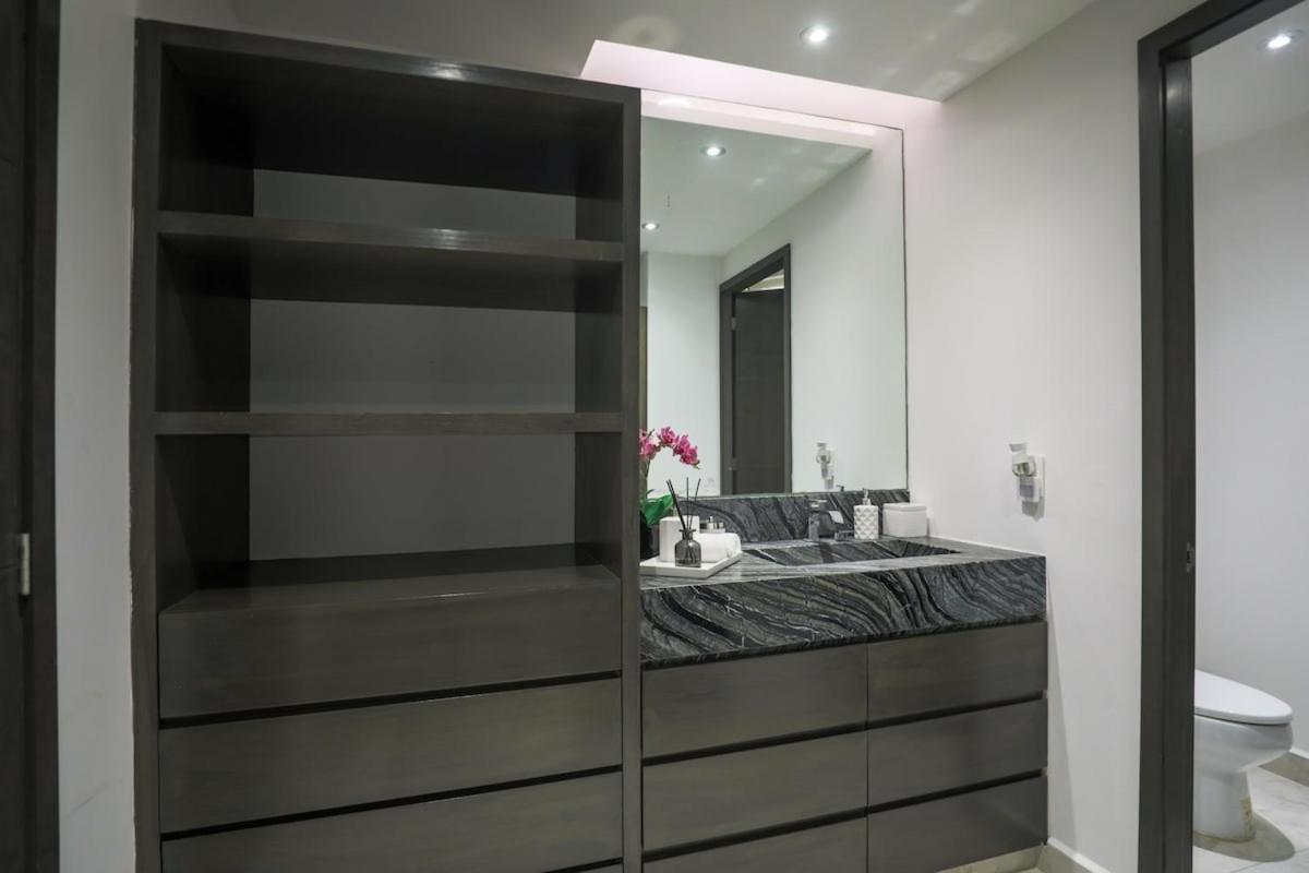 Luxury 3br Apt, Wifi 1gb, Laundry, Pools, Gym Apartment Cancun