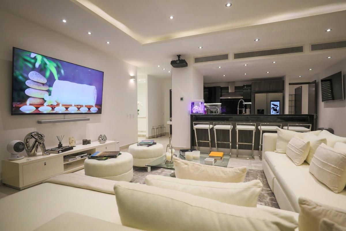 Luxury 3br Apt, Wifi 1gb, Laundry, Pools, Gym Cancun