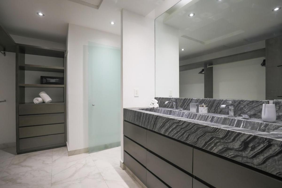 Luxury 3br Apt, Wifi 1gb, Laundry, Pools, Gym Cancun
