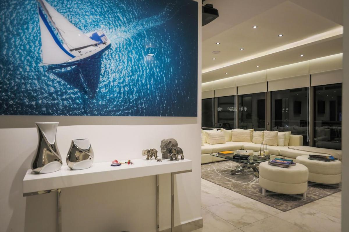 Apartment Luxury 3br Apt, Wifi 1gb, Laundry, Pools, Gym Cancun