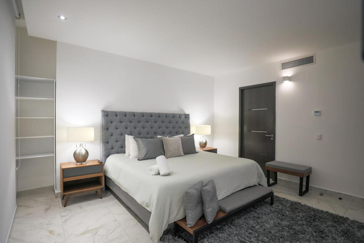 Luxury 3br Apt, Wifi 1gb, Laundry, Pools, Gym Apartment Cancun