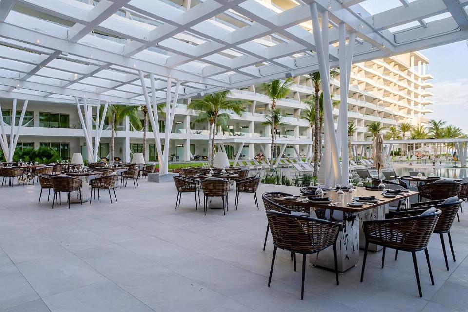 Garza Blanca & Resort