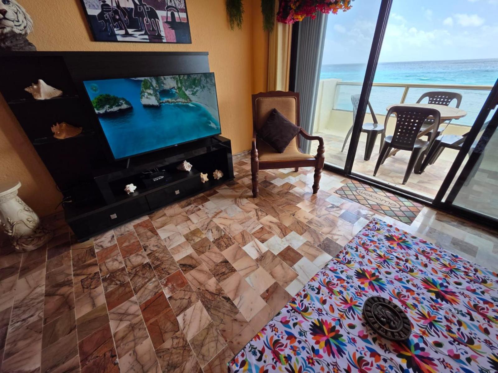 Ocean View With Balcony Zone *
