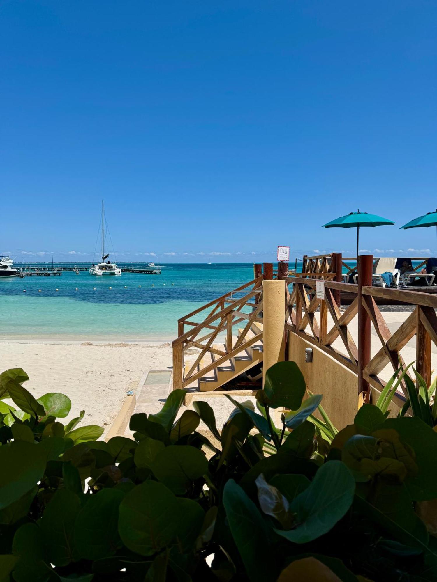 Caribbean Apartment