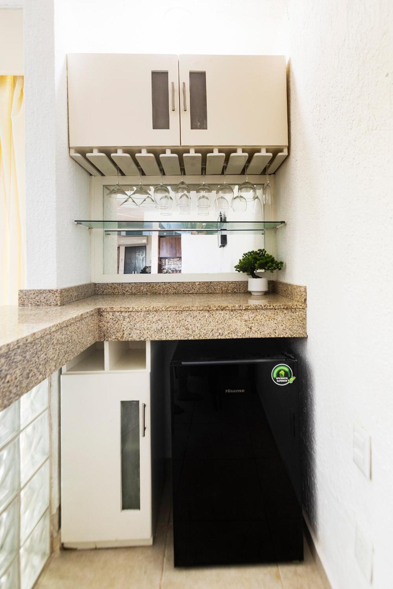 Garden Level With Partial Ocean View Zone