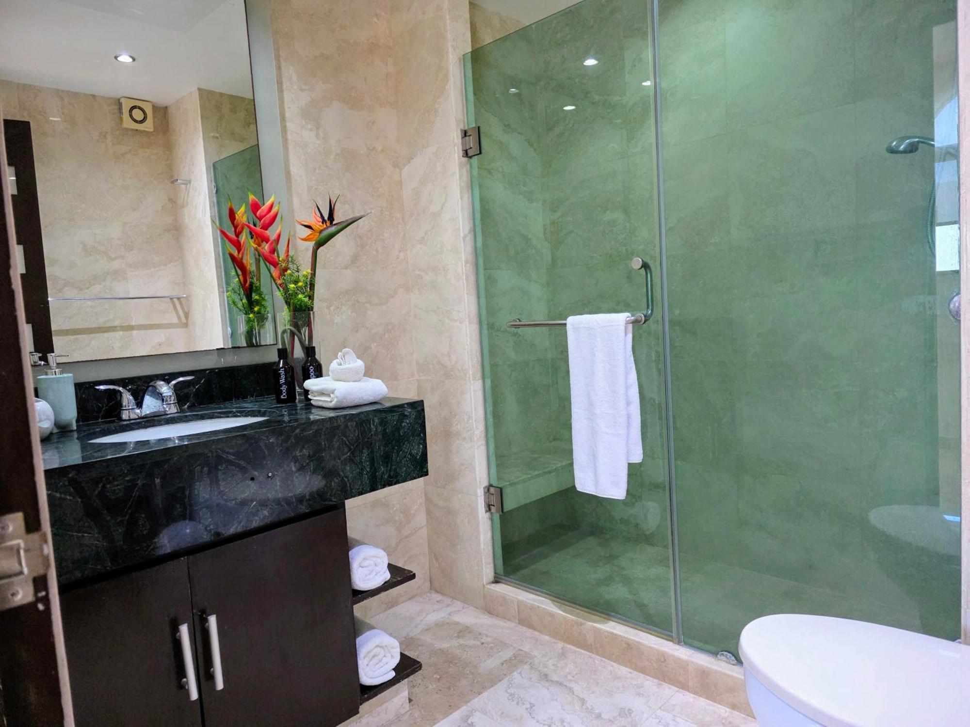 Modern Penthouse, Beautiful Ocean View, Apartment Cancun
