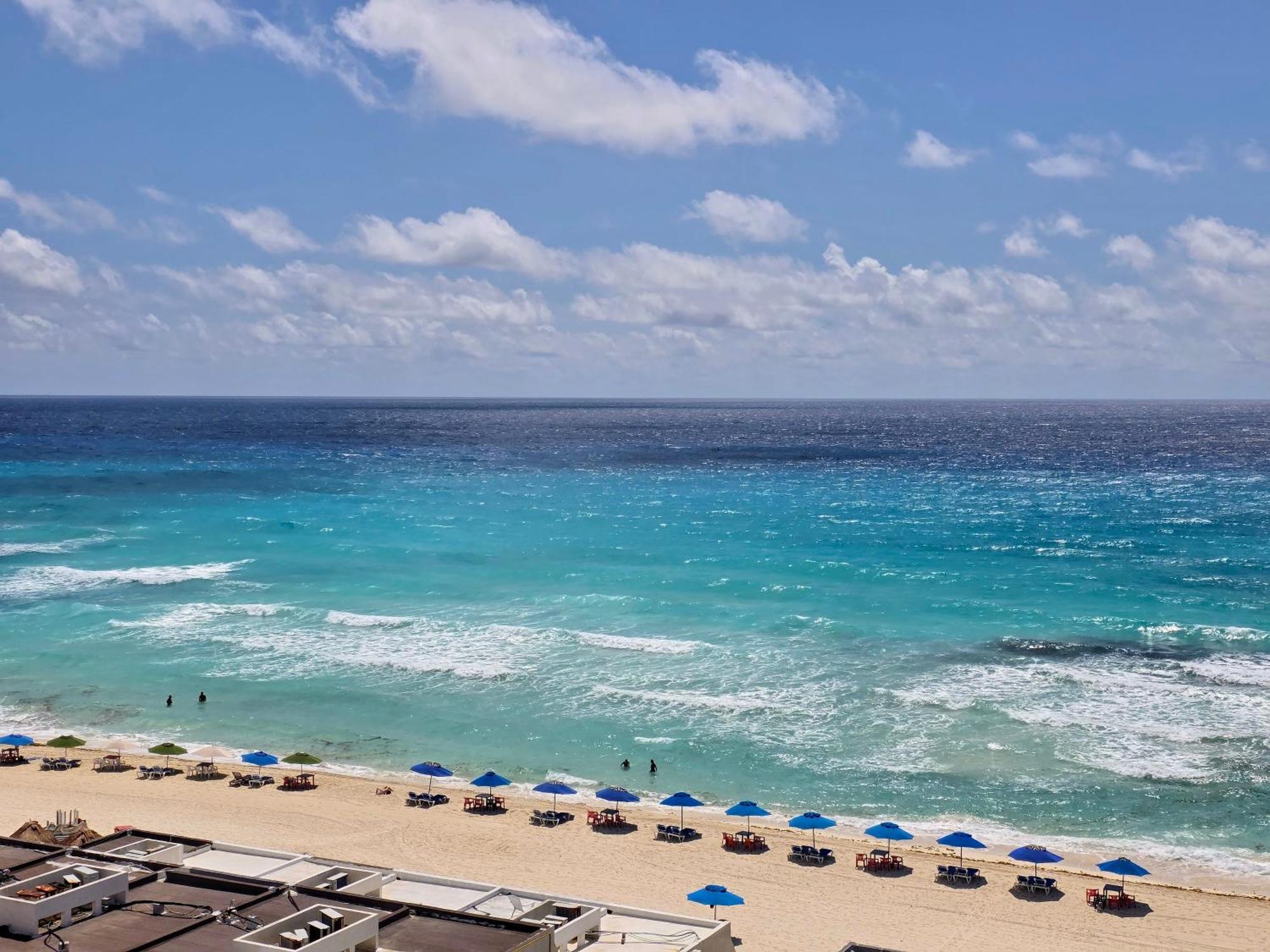 Modern Penthouse, Beautiful Ocean View, * Cancun