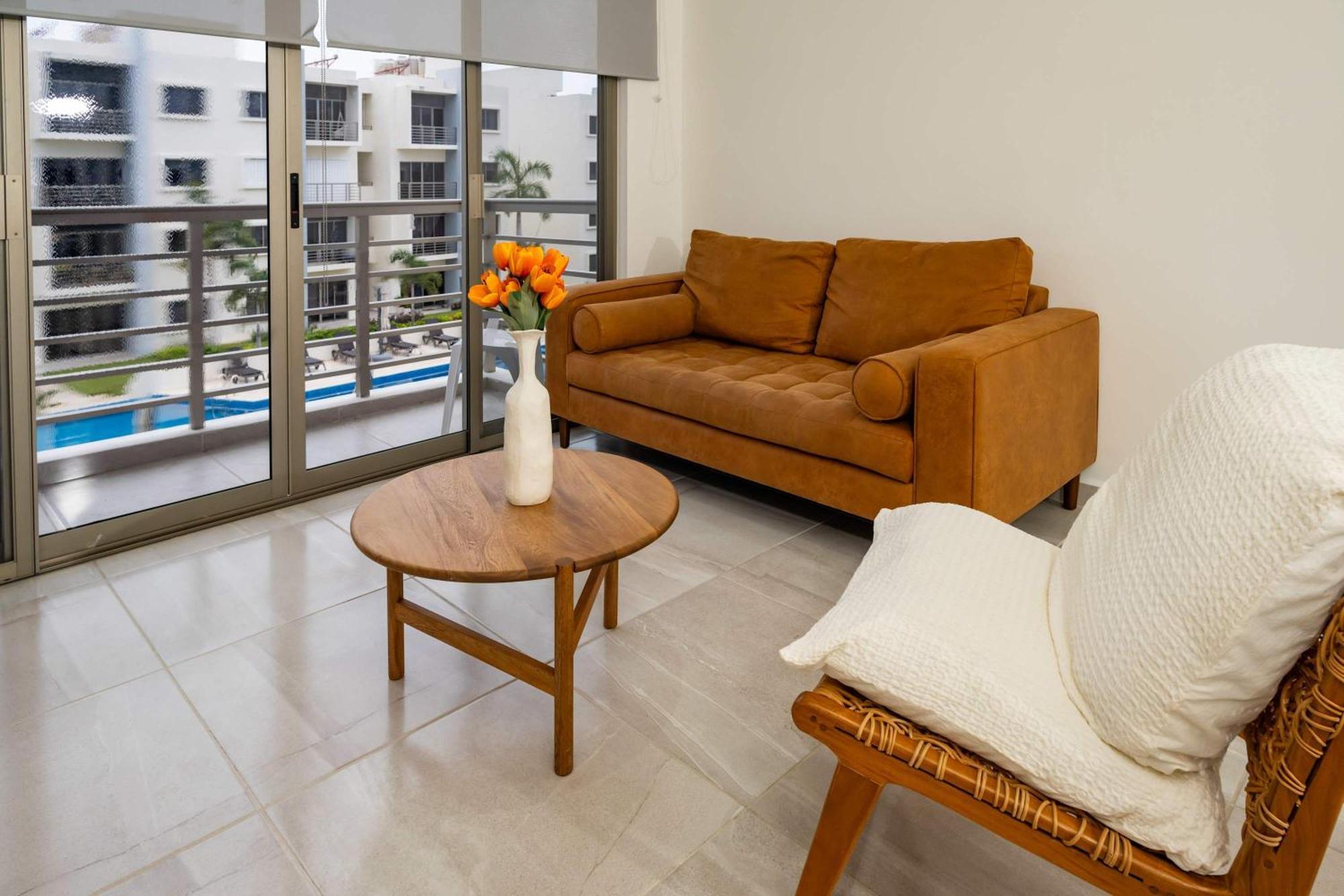 Cozy With Amazing Amenities *