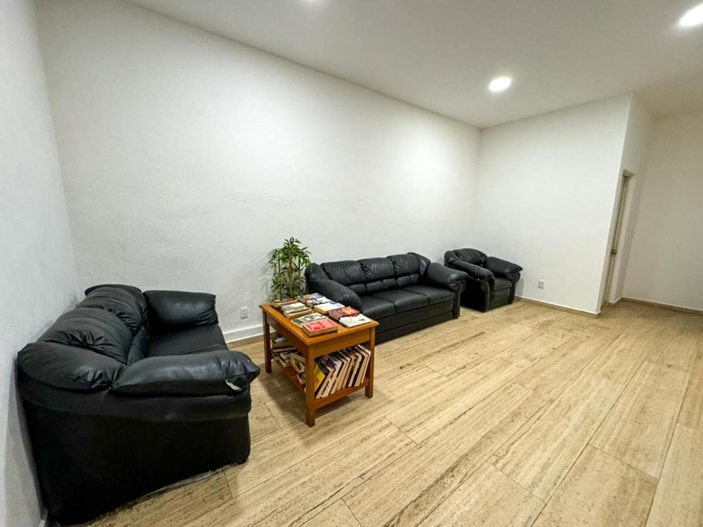 Ocean View, 2 Bedrooms, King Beds Access *