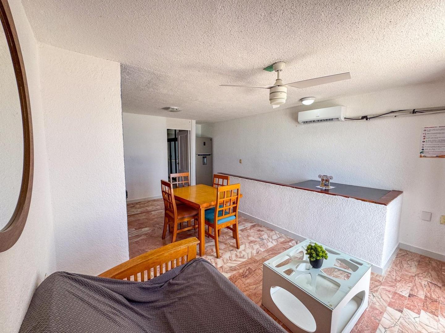 Ocean View, 2 Bedrooms, King Beds Access Apartment Cancun
