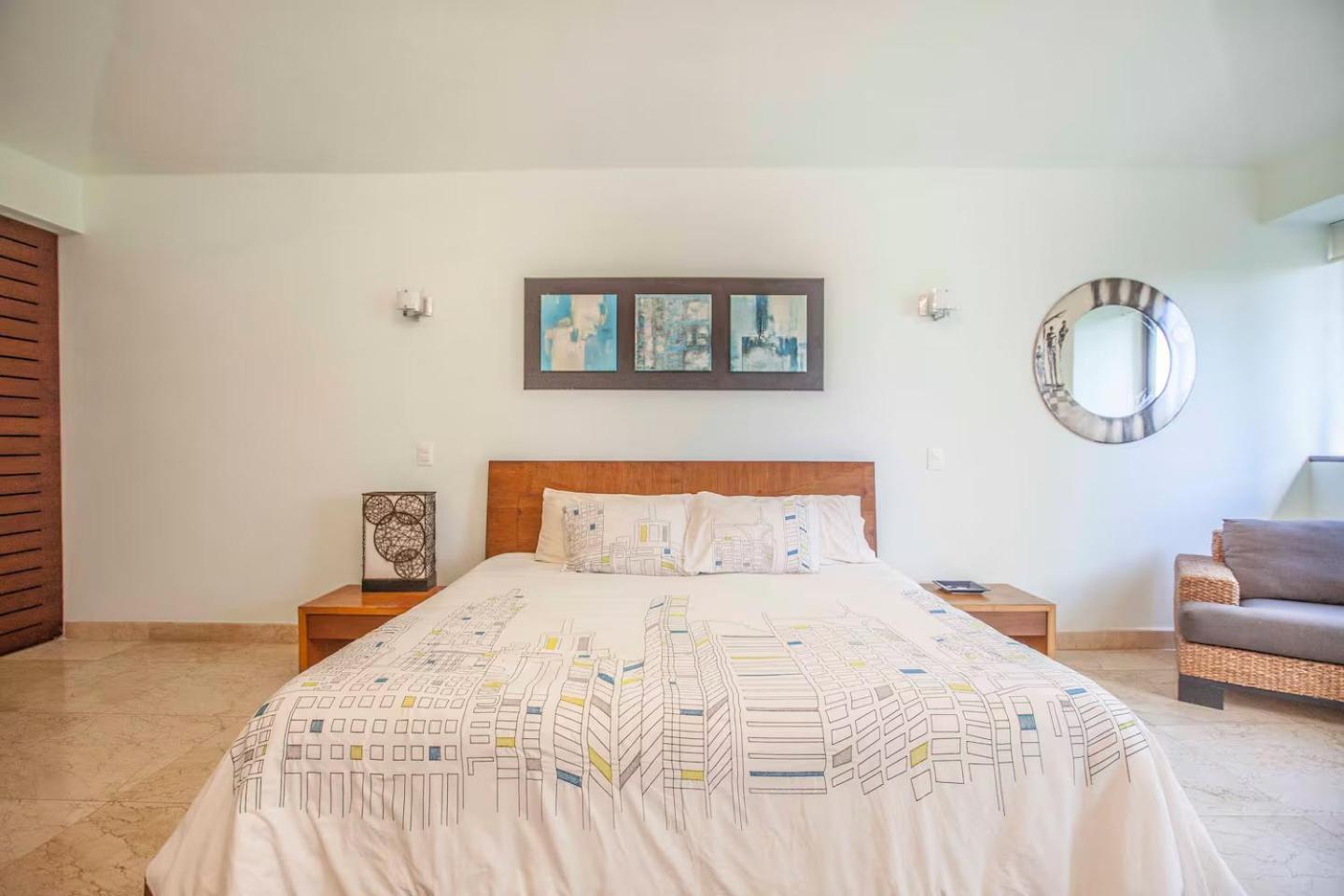 Oceanfront - Private At The Zone