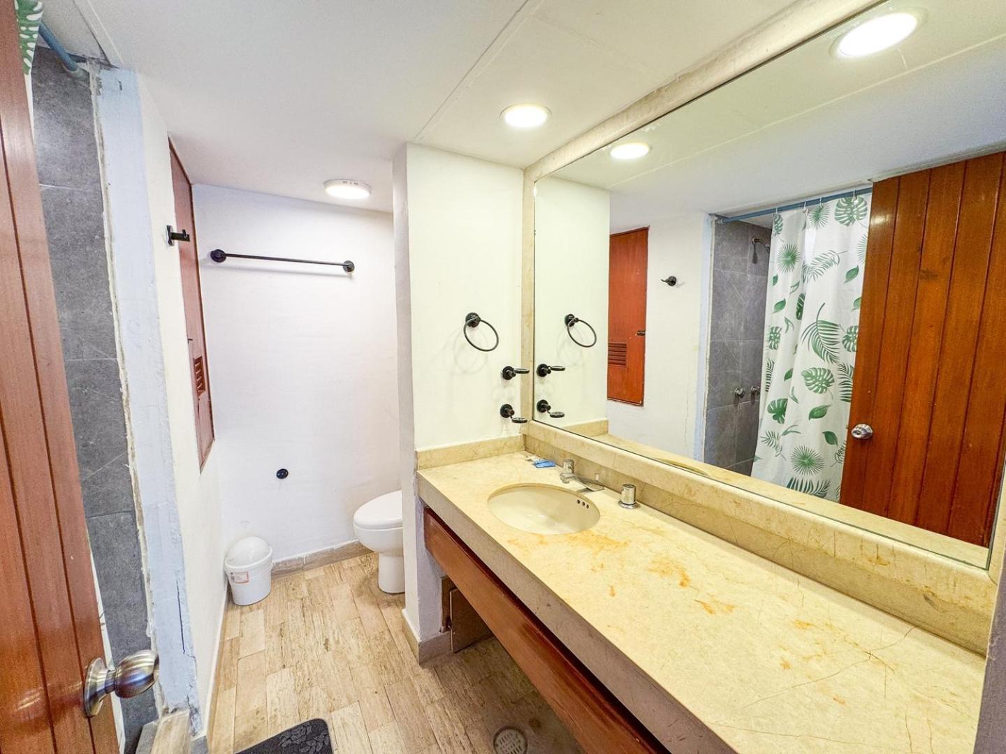 Stylish W/ Ocean Access Apartamento