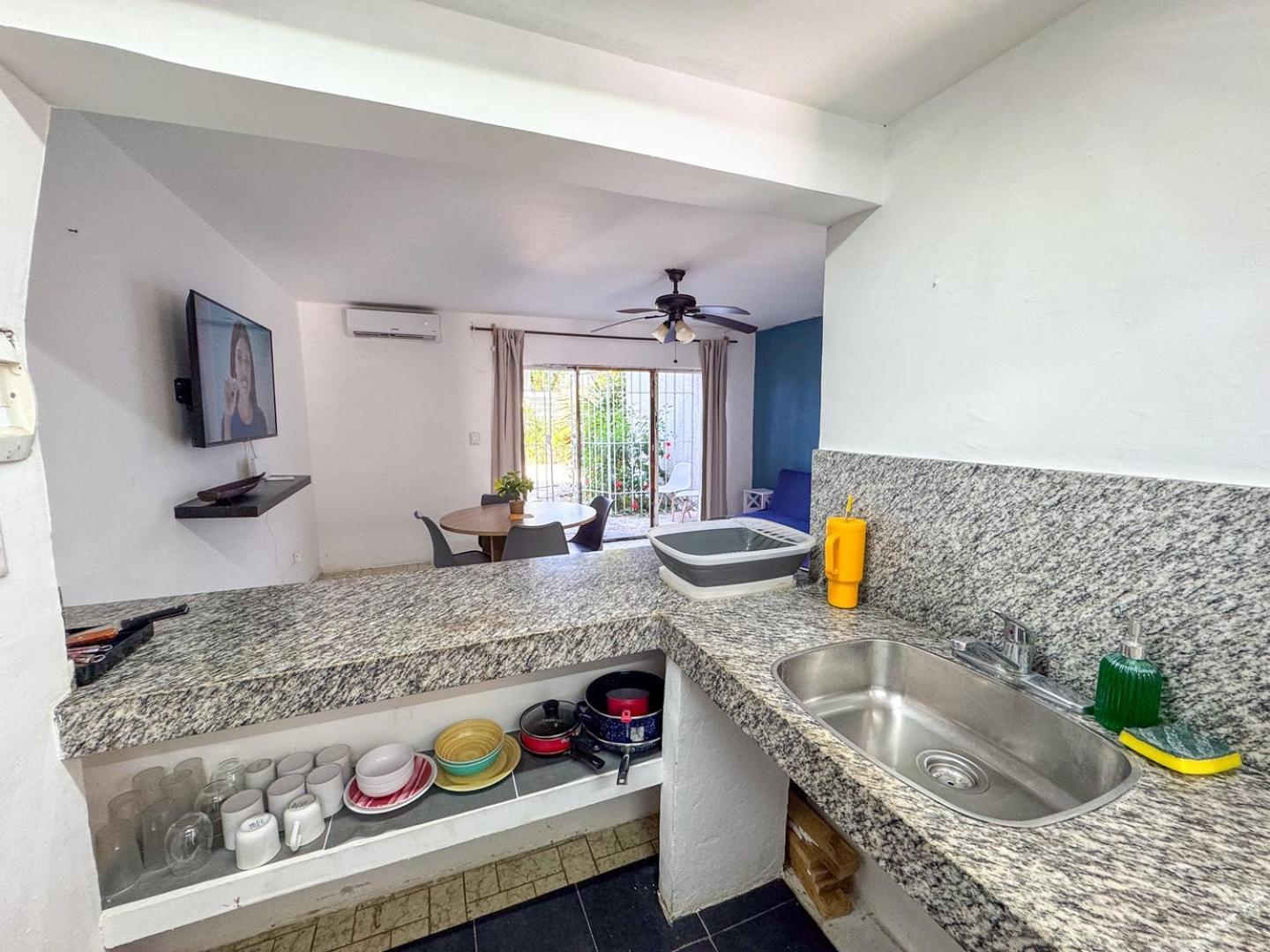 Apartment 2-story W/pool Access, Balcony & Terrace