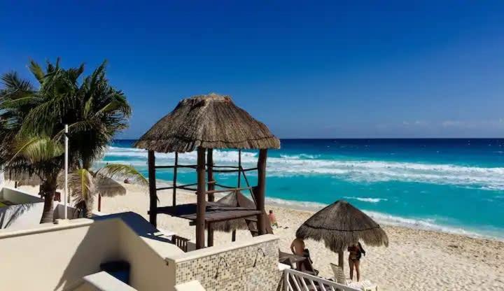 Gran - * Cancún