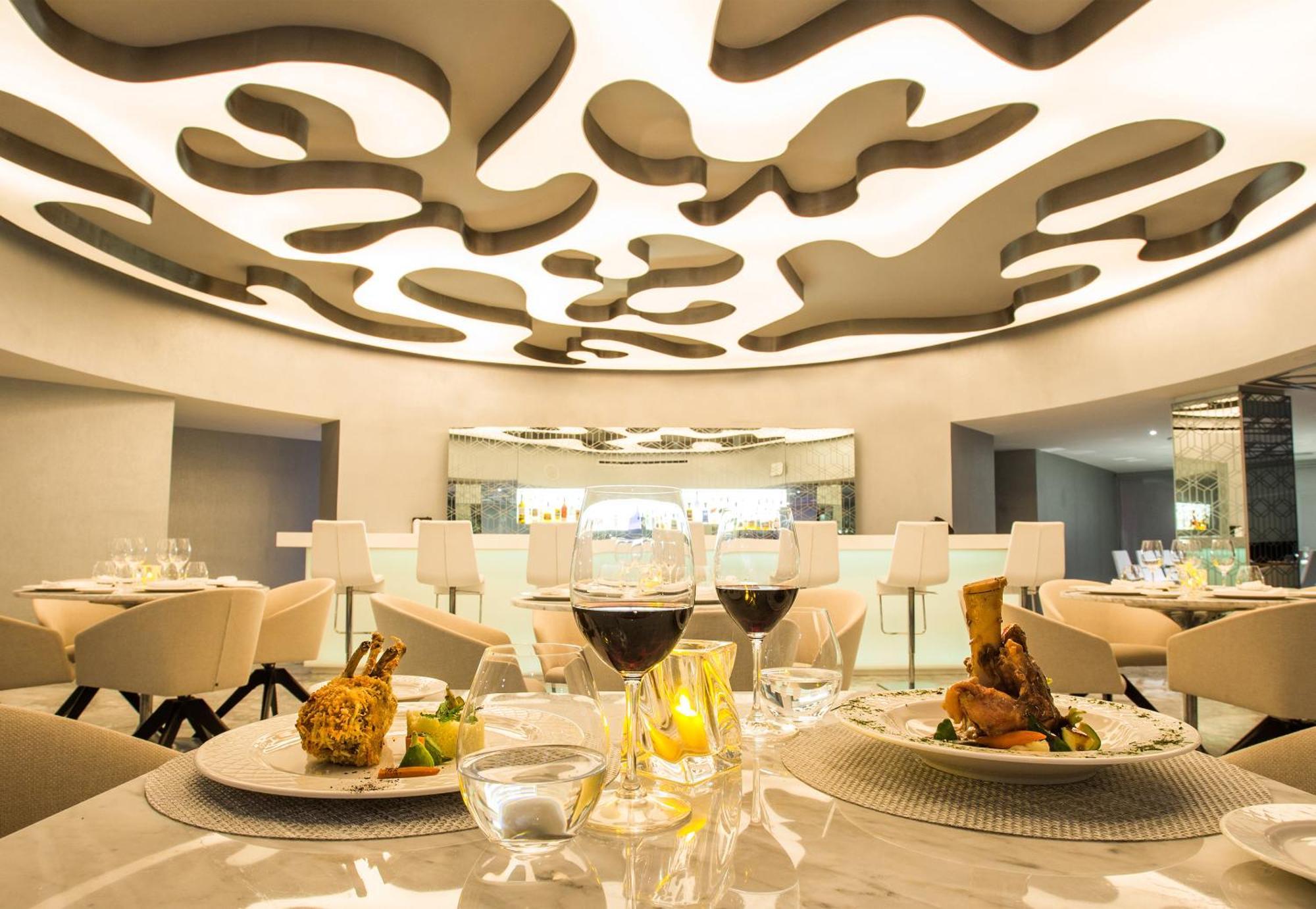 Resort Temptation At The Tower (adults Only) Cancun
