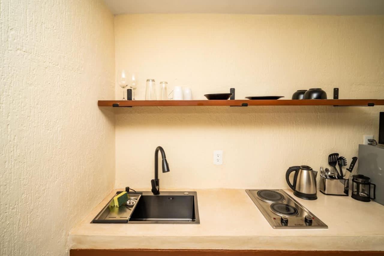 Private Entry With Patio And Ample Bathroom Apartment Cancun