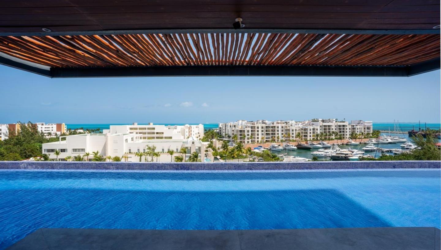 Apartment 3br Beachfront Luxury W/first Class Amenities